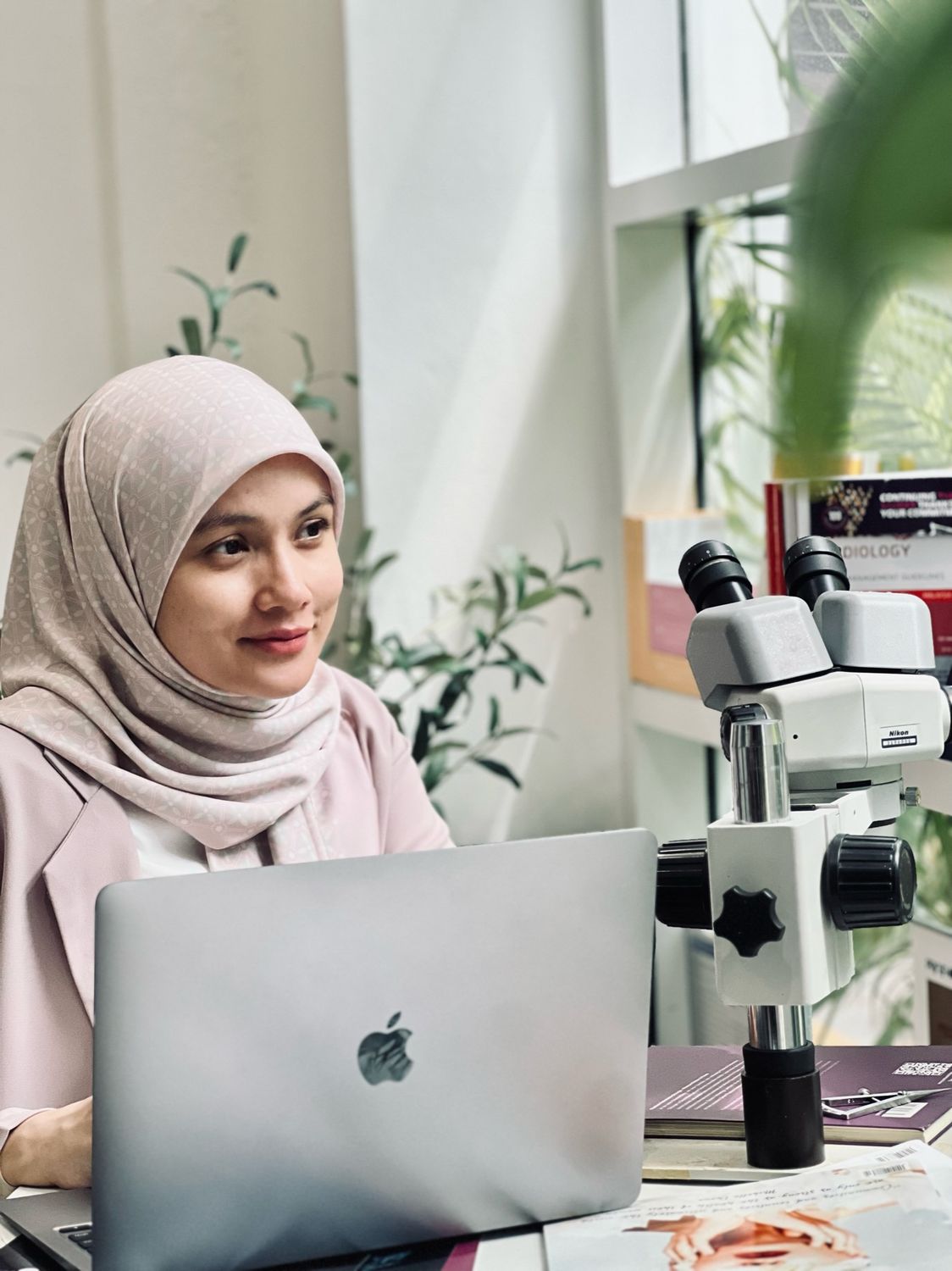 Dr. Farah Izzati